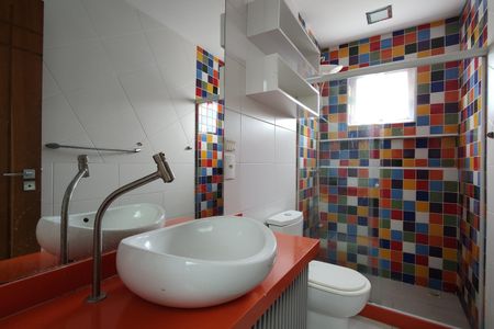 Casa para alugar com 300m², 5 quartos e 1 vagaBanheiro Social 2