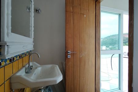 Casa para alugar com 300m², 5 quartos e 1 vagaLavabo