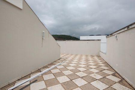 Casa para alugar com 300m², 5 quartos e 1 vagaCovertura