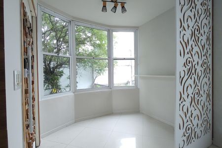 Casa para alugar com 300m², 5 quartos e 1 vagaSala