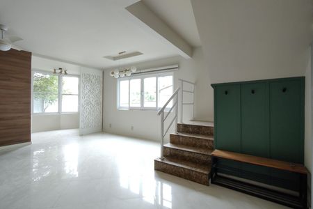 Casa para alugar com 300m², 5 quartos e 1 vagaSala