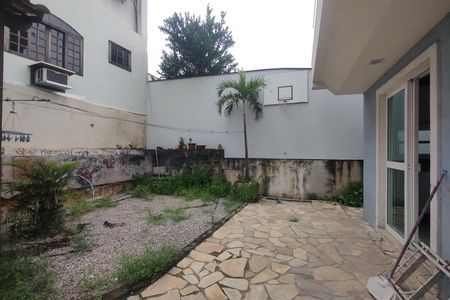 Casa para alugar com 300m², 5 quartos e 1 vagaQuintal