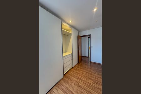 Apartamento para alugar com 150m², 4 quartos e 3 vagas