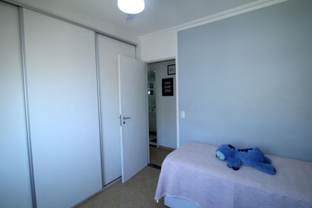 Apartamento à venda com 90m², 3 quartos e 1 vagaQuarto 2