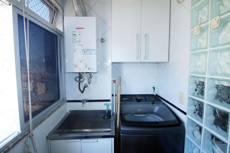 Apartamento à venda com 90m², 3 quartos e 1 vagaÁrea de Serviço