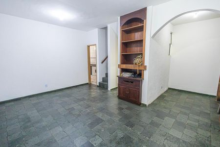 Casa para alugar com 90m², 2 quartos e 1 vagasala