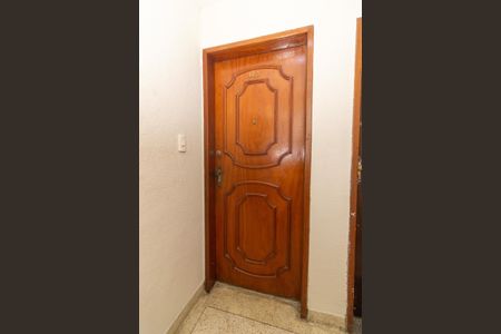 Apartamento para alugar com 45m², 2 quartos e 1 vaga Apartamento para alugar com 45m², 2 quartos e 1 vagaEntrada