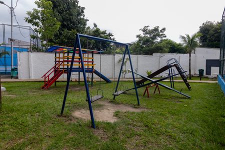 Apartamento para alugar com 45m², 2 quartos e 1 vaga Apartamento para alugar com 45m², 2 quartos e 1 vagaÁrea comum - Playground