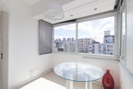 Apartamento para alugar com 47m², 1 quarto e 2 vagas Apartamento para alugar com 47m², 1 quarto e 2 vagasSala