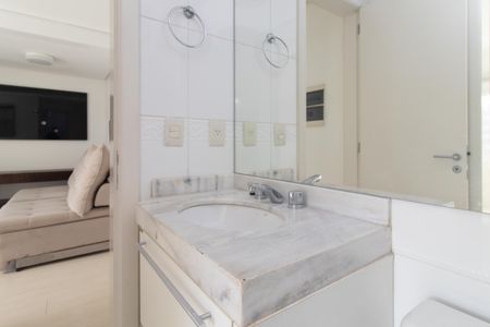 Apartamento para alugar com 47m², 1 quarto e 2 vagas Apartamento para alugar com 47m², 1 quarto e 2 vagasBanheiro