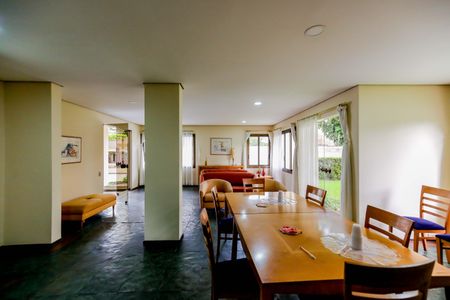 Apartamento à venda com 134m², 3 quartos e 3 vagasÁrea comum - Salão de festas