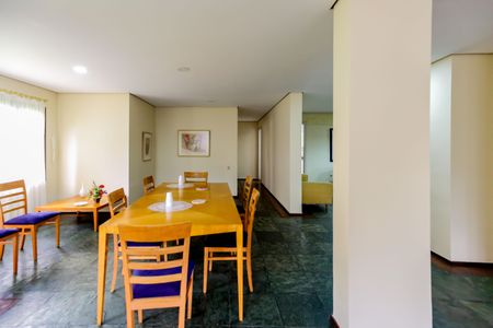 Apartamento à venda com 134m², 3 quartos e 3 vagasÁrea comum - Salão de festas