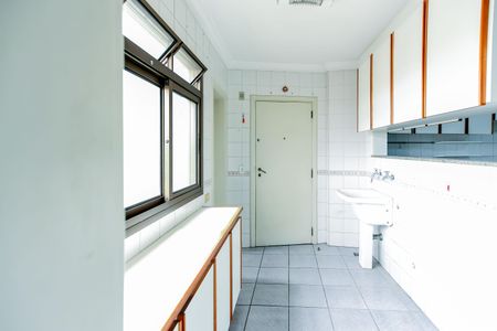 Apartamento à venda com 134m², 3 quartos e 3 vagasLavanderia