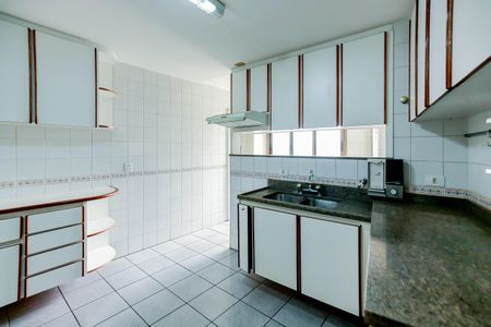 Apartamento à venda com 134m², 3 quartos e 3 vagasCozinha