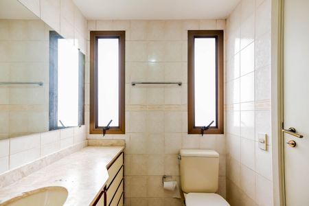 Apartamento à venda com 134m², 3 quartos e 3 vagasSuíte 1