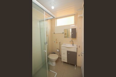 Banheiro de kitnet/studio para alugar com 1 quarto, 33m² em Centro Histórico, Porto Alegre