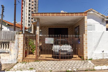 Casa à venda com 120m², 3 quartos e 1 vaga Casa à venda com 120m², 3 quartos e 1 vagaFachada