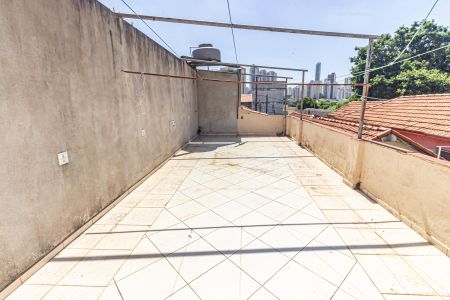 Casa à venda com 120m², 3 quartos e 1 vaga Casa à venda com 120m², 3 quartos e 1 vagaTerraço