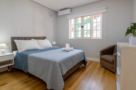 Casa para alugar com 300m², 5 quartos e 2 vagasQuarto