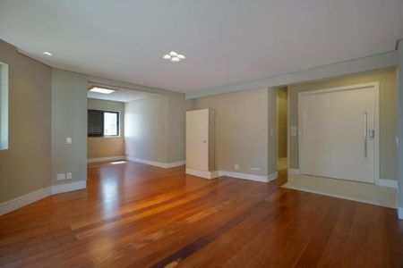 Apartamento para alugar com 4 quartos, 272m² em Campo Belo, São Paulo