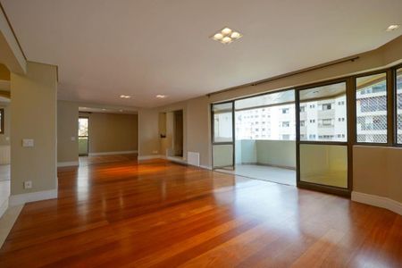 Apartamento para alugar com 4 quartos, 272m² em Campo Belo, São Paulo