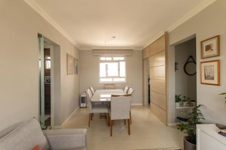 Sala de apartamento para alugar com 3 quartos, 75m² em Água Verde, Curitiba