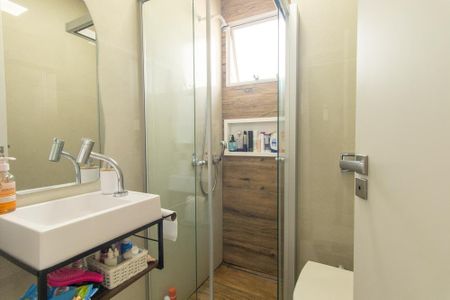 Apartamento para alugar com 75m², 3 quartos e 1 vaga Apartamento para alugar com 75m², 3 quartos e 1 vagaBanheiro Social