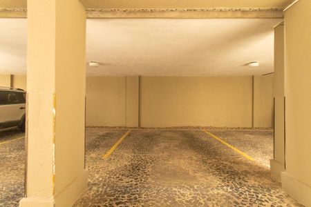 Apartamento para alugar com 75m², 3 quartos e 1 vaga Apartamento para alugar com 75m², 3 quartos e 1 vagaGaragem