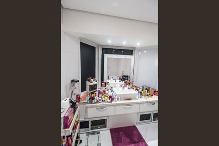 Apartamento à venda com 315m², 2 quartos e 4 vagas Apartamento à venda com 315m², 2 quartos e 4 vagasBanheiro da Suíte