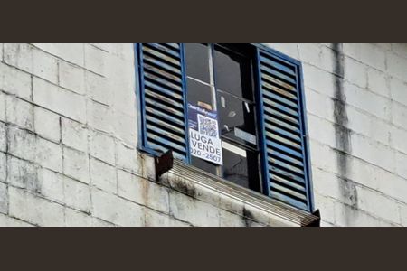 Apartamento para alugar com 47m², 2 quartos e 1 vaga Apartamento para alugar com 47m², 2 quartos e 1 vagaAdesivo