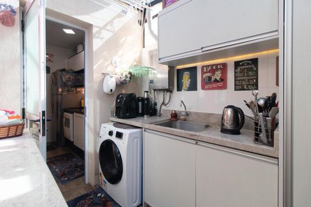 Casa de condomínio à venda com 110m², 3 quartos e 2 vagas Casa de condomínio à venda com 110m², 3 quartos e 2 vagasÁrea de Serviço