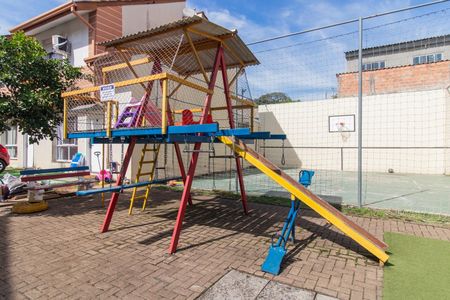 Casa de condomínio à venda com 110m², 3 quartos e 2 vagas Casa de condomínio à venda com 110m², 3 quartos e 2 vagasÁrea comum - Playground