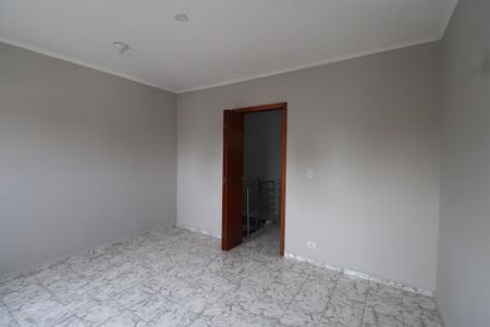 Casa à venda com 261m², 5 quartos e 3 vagasQuarto 2