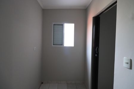 Casa à venda com 261m², 5 quartos e 3 vagasQuarto 1