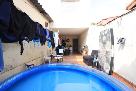 Casa à venda com 261m², 5 quartos e 3 vagasQuintal casa 3