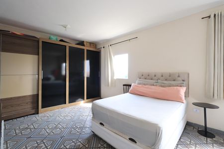 Casa à venda com 261m², 5 quartos e 3 vagasQuarto Casa 2