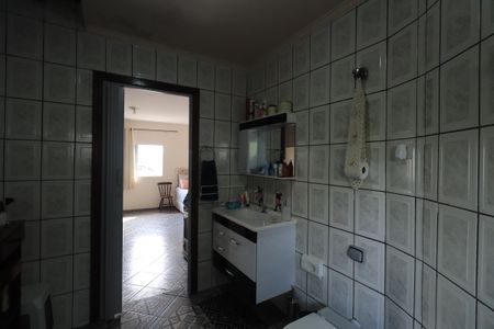 Casa à venda com 261m², 5 quartos e 3 vagasBanheiro 2 Casa 2