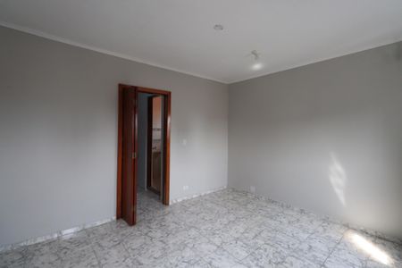 Casa à venda com 261m², 5 quartos e 3 vagasQuarto 2