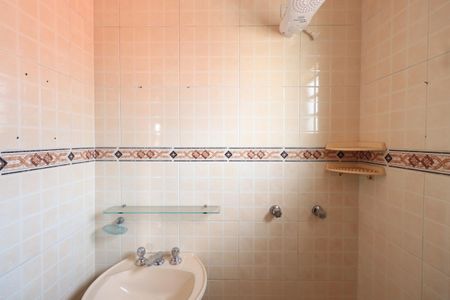 Casa à venda com 261m², 5 quartos e 3 vagasBanheiro