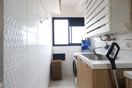 Apartamento à venda com 63m², 2 quartos e 1 vagaÁrea de Serviço