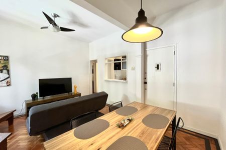 Apartamento à venda com 67m², 1 quarto e sem vaga