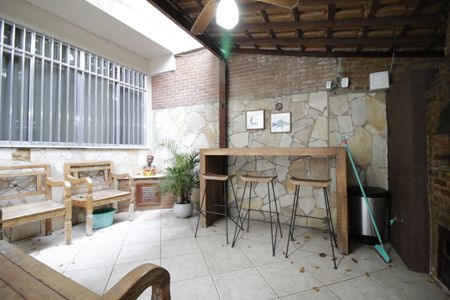 Casa à venda com 140m², 3 quartos e 1 vagaChurrasqueira
