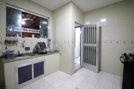 Casa à venda com 140m², 3 quartos e 1 vagaCozinha - Armários