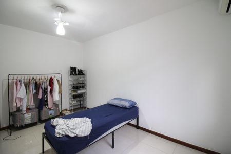 Quarto 2 de casa à venda com 3 quartos, 140m² em Freguesia (jacarepaguá), Rio de Janeiro