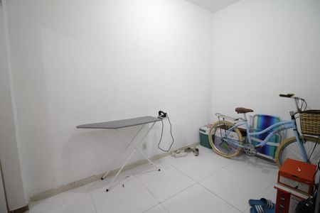 Casa à venda com 140m², 3 quartos e 1 vagaÁrea de Serviço