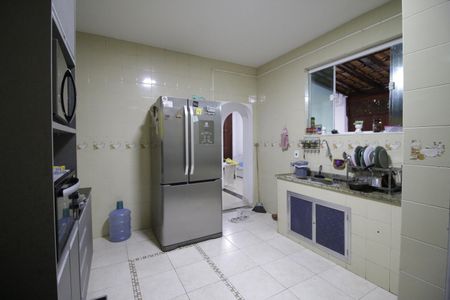 Casa à venda com 140m², 3 quartos e 1 vagaCozinha - Armários