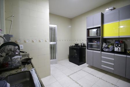 Casa à venda com 140m², 3 quartos e 1 vagaCozinha - Armários