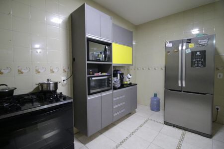 Casa à venda com 140m², 3 quartos e 1 vagaCozinha - Armários