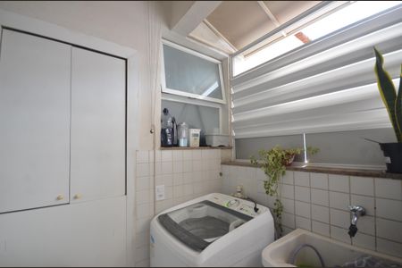 Apartamento para alugar com 120m², 3 quartos e 1 vagaÁrea de Serviço