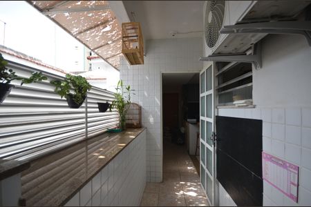 Apartamento para alugar com 120m², 3 quartos e 1 vagaÁrea de Serviço